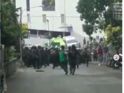 Pukul Massa Saat Bentrok Tamansari, 5 Anggota Polri Dihukum