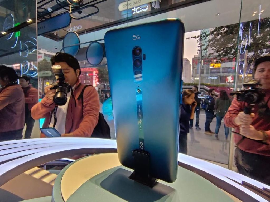 Deretan Smartphone OPPO yang Sudah Cicipi Jaringan 5G Deretan Smartphone OPPO yang Sudah Cicipi Jaringan 5G