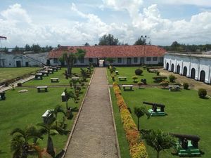 Peninggalan Inggris di Sisi Timur Pulau Sumatera