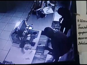Maling Bobol Minimarket, Coklat Hingga Pakaian Dalam Raib