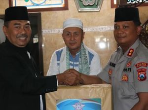Polisi Tulungagung Rutin Gelar Safari Jumat untuk Tangkal Radikalisme Polisi Tulungagung Rutin Gelar Safari Jumat untuk Tangkal Radikalisme