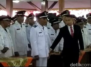 Wow, Penggali Kubur di Blitar Dilantik Jadi Kades Wow, Penggali Kubur di Blitar Dilantik Jadi Kades