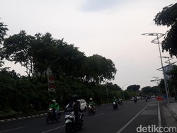 BMKG Prediksi Hujan Disertai Angin Kencang Landa Surabaya