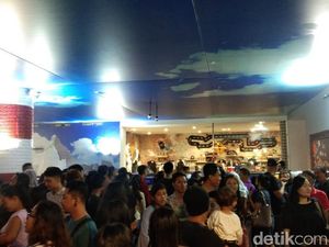 HUT ke-18 Transmedia, Pengunjung Padati Trans Studio Mall Bali HUT ke-18 Transmedia, Pengunjung Padati Trans Studio Mall Bali