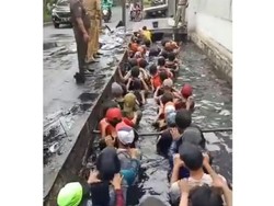 Honorer DKI Masuk Got, Lurah Jelambar Terancam Dicopot