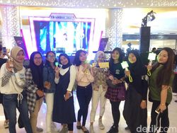 Kpopers Ini Rela Berangkat Subuh Demi Nonton NCT di HUT Transmedia Kpopers Ini Rela Berangkat Subuh Demi Nonton NCT di HUT Transmedia