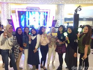 Kpopers Ini Rela Berangkat Subuh Demi Nonton NCT di HUT Transmedia Kpopers Ini Rela Berangkat Subuh Demi Nonton NCT di HUT Transmedia