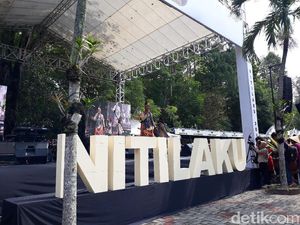 Ganjar Sebut Momen Nitilaku UGM Satukan Cebong dan Kampret Jadi Cepret Ganjar Sebut Momen Nitilaku UGM Satukan Cebong dan Kampret Jadi Cepret
