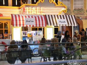 Nunggu EXO Tampil Sambil Nyemil di TSM Cibubur