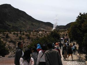 Jelang Libur Nataru, Gunung Papandayan Bersiap Sambut Wisatawan
