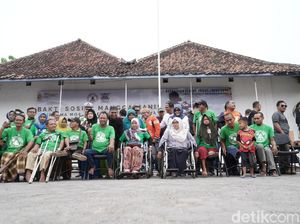 Polisi Bagikan SIM D Gratis pada Kaum Disabilitas di Kota Probolinggo