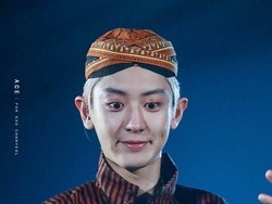 Manggung di HUT Transmedia, Lihat EXO Tampil Lokal Pakai Batik Hingga Lurik