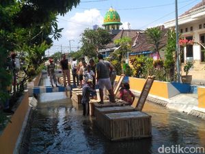 Pemuda di Situbondo Bikin Kampung Keramba untuk Jaga Kebersihan Sungai