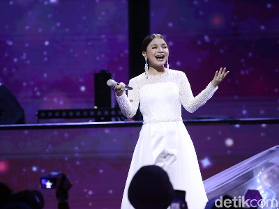 Ini Dia 6 Artis Pebisnis Karaoke di Indonesia