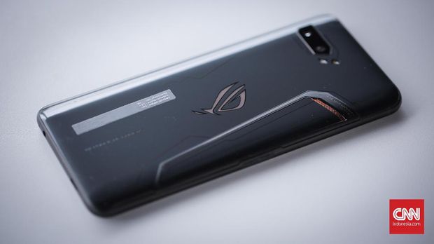 Mengenal Si Ponsel Jawara Gaming ROG Phone II