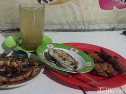 Datang Dari Jauh Demi Bisa Nyeruput Wedang Jahe Pak Wiryo