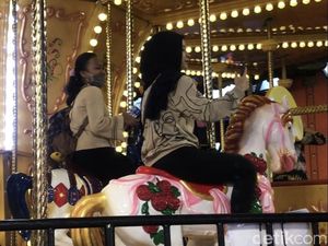 Cerita Seru Fans EXO Jajal Wahana di Trans Studio Cibubur