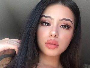 Foto: Penampakan Para Wanita dengan Bibir Keriting yang Lagi Tren Foto: Penampakan Para Wanita dengan Bibir Keriting yang Lagi Tren