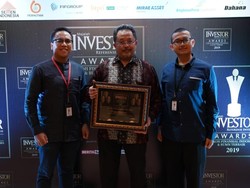 Hutama Karya Raih Penghargaan BUMN Terbaik 2019