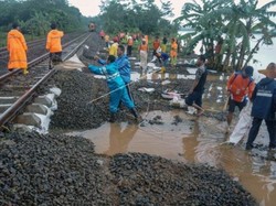 Tebing Tinggi Banjir, Kereta Tujuan Siantar Dibatalkan