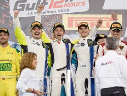 Pensiun dari MotoGP, Rossi Bakal Balap Mobil Tahun Depan