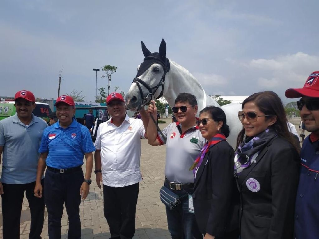 Liga Equestrian Dimulai, Menpora dan Gubernur DKI Resmikan Sekolah Berkuda Liga Equestrian Dimulai, Menpora dan Gubernur DKI Resmikan Sekolah Berkuda