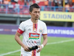 Ismed Sofyan Kursus Kepelatihan di Spanyol, Sinyal Pensiun?