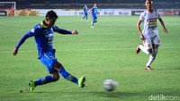 Namun di babak kedua, mereka langsung mencetak empat gol sekaligus.