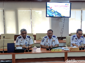 Merak Diprediksi Ramai di Libur Natal, Menhub Soroti Rest Area Trans Sumatera