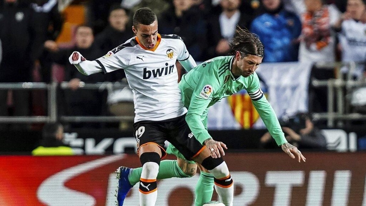 Sergio Ramos meyakini Real Madrid kurang beruntung saat berimbang di markas Valencia 1-1. (Foto: Alberto Saiz / AP Photo)