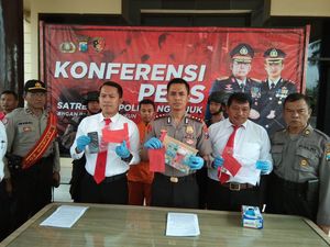 Seorang Kades di Nganjuk Terjaring OTT Saat Pungli Rp 100 Juta