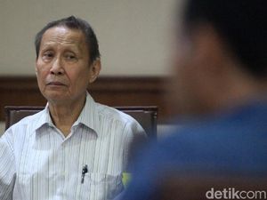 Terbukti Suap Eks Dirut PTPN III, Pengusaha Pieko Divonis 16 Bulan Penjara Terbukti Suap Eks Dirut PTPN III, Pengusaha Pieko Divonis 16 Bulan Penjara