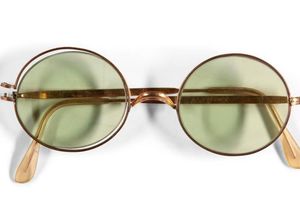 Kacamata Rusak John Lennon Laku Rp 2,5 Miliar, Apa yang Spesial? Kacamata Rusak John Lennon Laku Rp 2,5 Miliar, Apa yang Spesial?