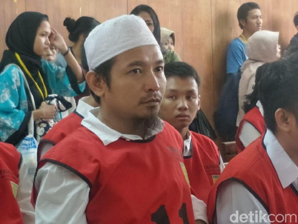 Istri Sebut Vonis 18 Tahun Bui Zul Zivilia Tak Adil Istri Sebut Vonis 18 Tahun Bui Zul Zivilia Tak Adil