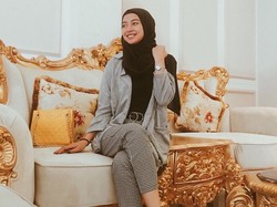 Bobby Joseph Pamer Foto Bareng Istri, Cerelia Raissa Bahas soal Utang