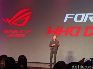 Asus Tegaskan Fokus Garap Ponsel Premium Asus Tegaskan Fokus Garap Ponsel Premium