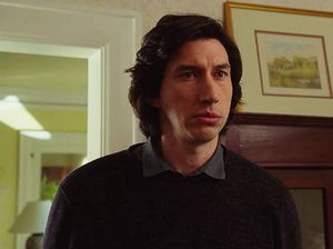 Penampilannya di Film Diputar, Adam Driver Cabut dari Sesi Wawancara