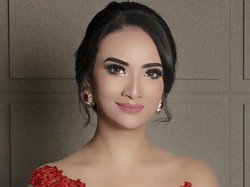 Vanessa Angel Menikah, Pamer Foto Genggaman Tangan dengan Suami