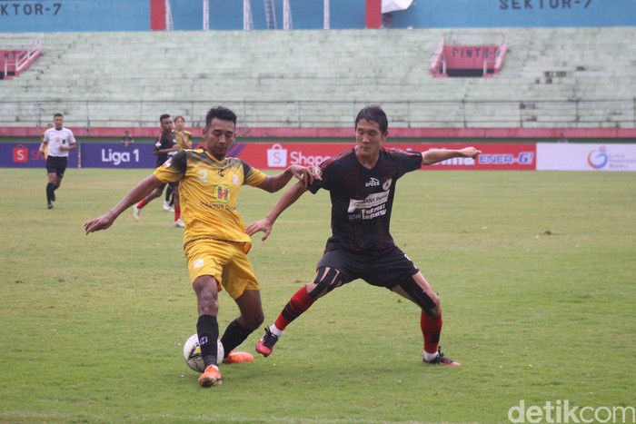 Persipura Jayapura mengalahkan Barito Putera 1-0 di Stadion Gelora Deltra, Sidoarjo, Senin (16/12/2019).