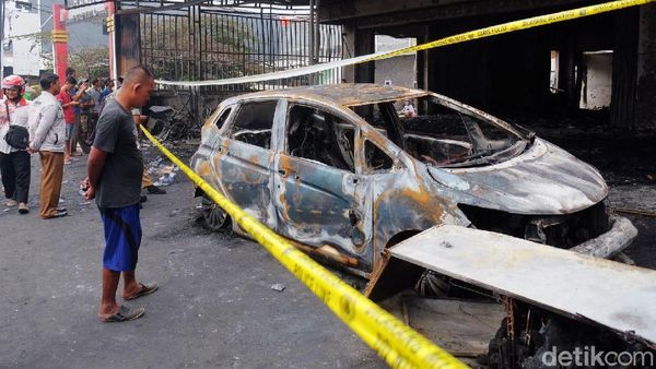 Begini Kondisi Ruko Mebel yang Terbakar di Karawang