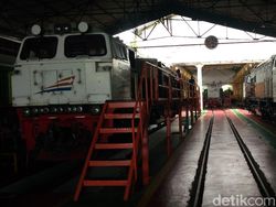 Sambut Libur Nataru, Daop Cirebon Siagakan 2 Lokomotif Cadangan