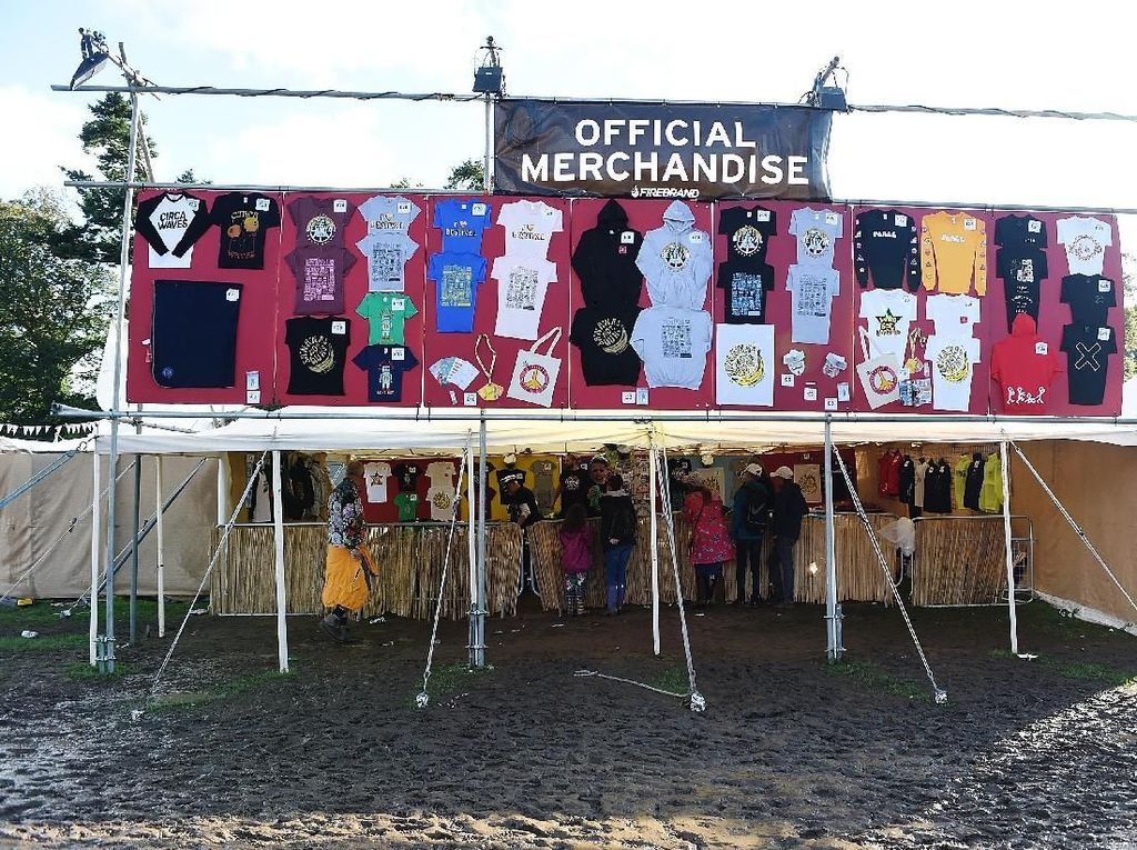Ini Tempat Belanja Kaos Band di Jakarta Ini Tempat Belanja Kaos Band di Jakarta