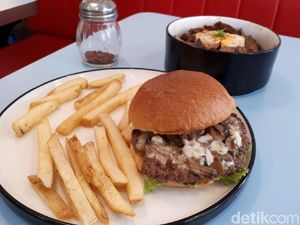 Burger dan Rice Bowl Daging ala Salty Boys Burger dan Rice Bowl Daging ala Salty Boys