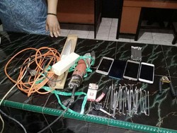 Polisi Tangkap 9 Remaja Pembuat Busur Panah untuk Tawuran di Makassar