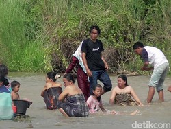 Mandi Bareng Tak Cuma di Jepang, Sulawesi pun Punya
