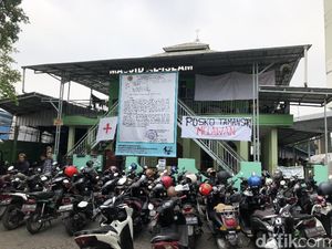 Tolak Kompensasi Rp 26 Juta, Warga Tamansari Pilih Huni Masjid