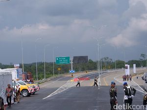 Video Jokowi Resmikan Tol Pertama di Ibu Kota Baru