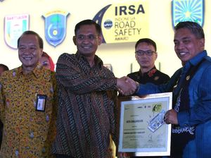 Penghargaan untuk Tata Kelola Keselamatan Jalan Terbaik