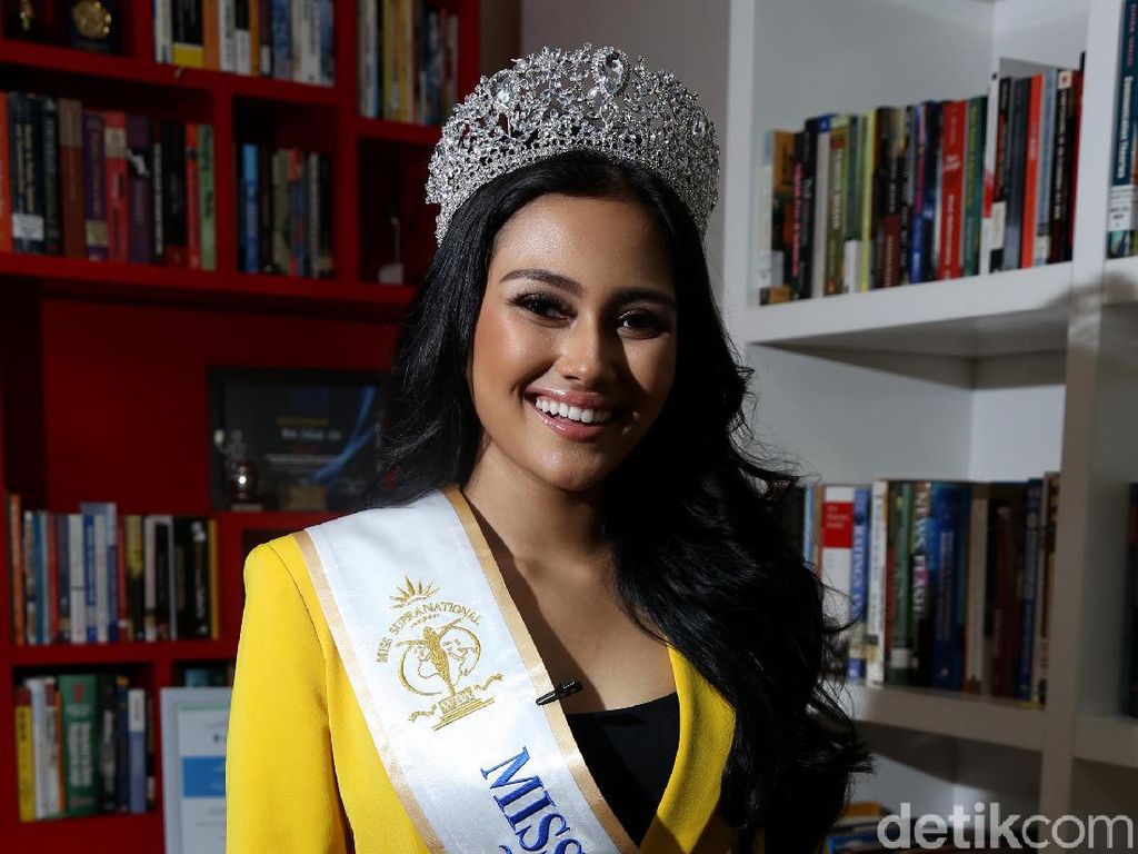 Jesica Fitriana, Sempat Diremehkan Kini Jadi Juara 3 Miss Supranational Jesica Fitriana, Sempat Diremehkan Kini Jadi Juara 3 Miss Supranational