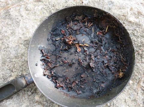 4 Cara Ampuh Bersihkan Kerak Di Panci Tanpa Susah Menggosok